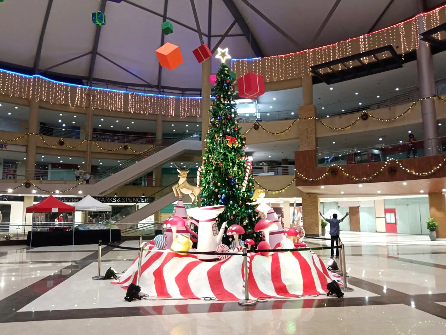 Decoration centre deals